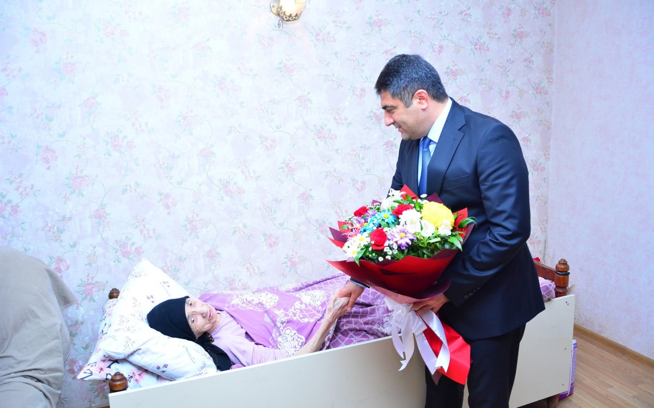 Ağstafada şəhid Ceyhun Əsgərovun anası ziyarət olunub - FOTOLAR